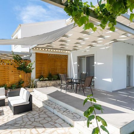 Issos Beach Villa Línia Exterior photo